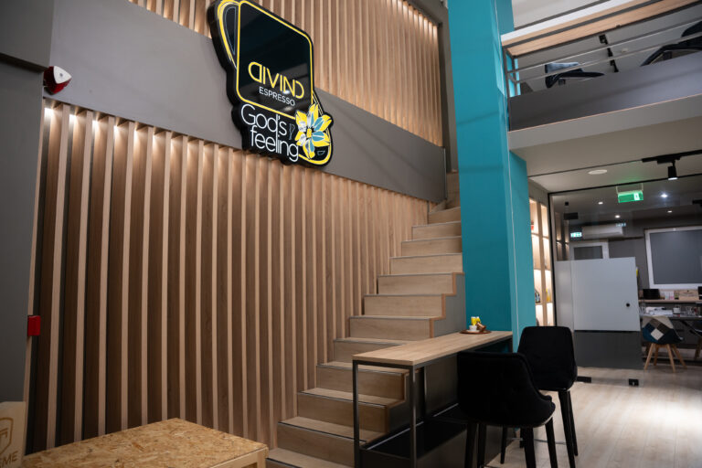 divino-story-carousel-2